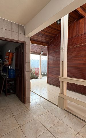 Casa à venda com 750m², 3 quartos e 6 vagasÁrea de Serviço