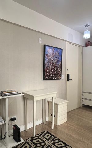 Studio à venda com 30m², 1 quarto e 1 vaga Studio à venda com 30m², 1 quarto e 1 vagaSala
