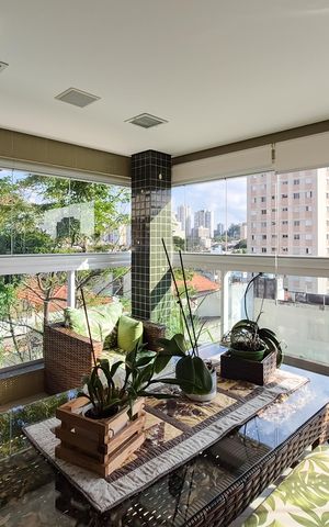 Apartamento à venda com 150m², 3 quartos e 3 vagasVaranda da Sala