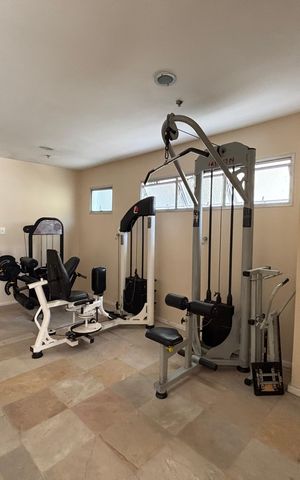 Apartamento à venda com 65m², 1 quarto e 1 vaga Apartamento à venda com 65m², 1 quarto e 1 vagaÁrea comum - academia
