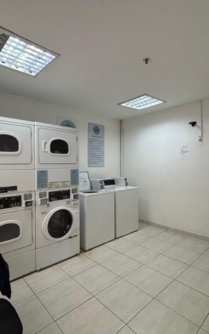 Apartamento à venda com 65m², 1 quarto e 1 vaga Apartamento à venda com 65m², 1 quarto e 1 vagaÁrea comum - lavanderia