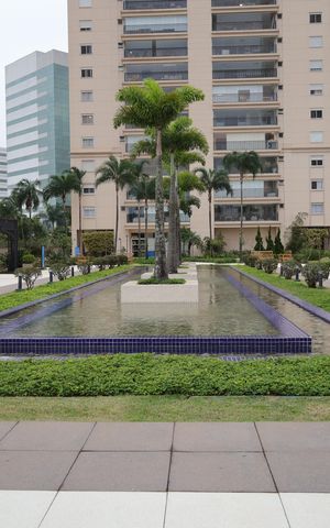 Apartamento para alugar com 326m², 6 quartos e 4 vagasFachada 