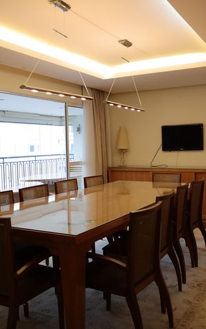 Apartamento para alugar com 326m², 6 quartos e 4 vagasSala