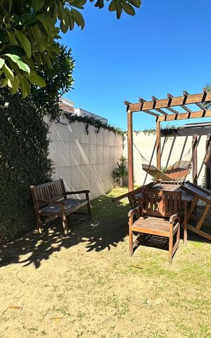 Casa de condomínio à venda com 130m², 3 quartos e 2 vagasÁrea comum