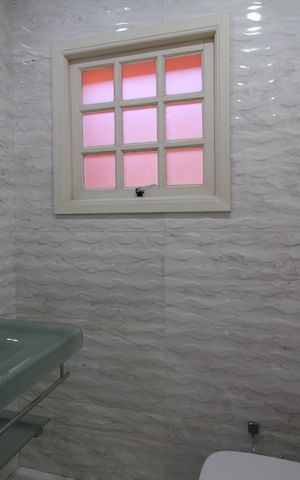 Casa de condomínio à venda com 350m², 5 quartos e 2 vagasLavabo 1