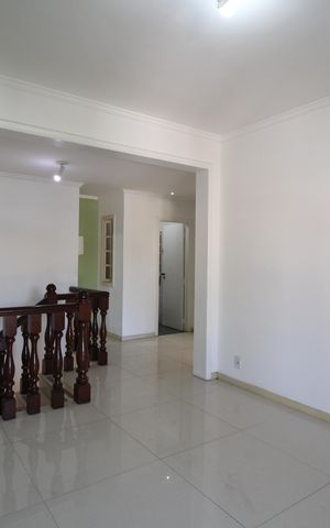 Casa de condomínio à venda com 350m², 5 quartos e 2 vagasSala 2