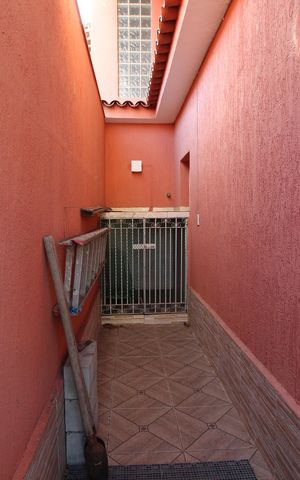 Casa de condomínio à venda com 350m², 5 quartos e 2 vagasCanil