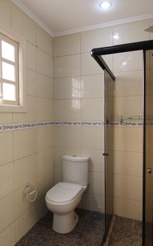 Casa de condomínio à venda com 350m², 5 quartos e 2 vagasQuarto 4 - Banheiro