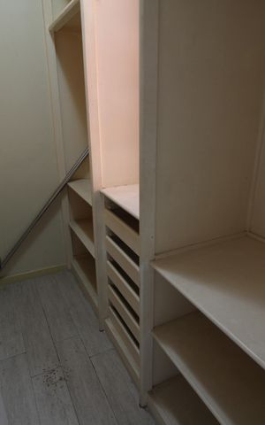 Casa de condomínio à venda com 350m², 5 quartos e 2 vagasQuarto 4 - Closet