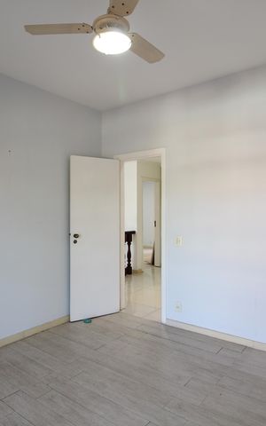 Casa de condomínio à venda com 350m², 5 quartos e 2 vagasQuarto 1