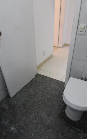 Casa de condomínio à venda com 350m², 5 quartos e 2 vagasBanheiro Social