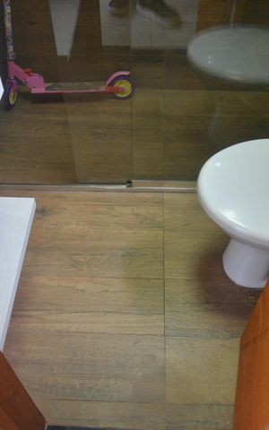 Apartamento à venda com 82m², 2 quartos e 2 vagasBanheiro de serviço