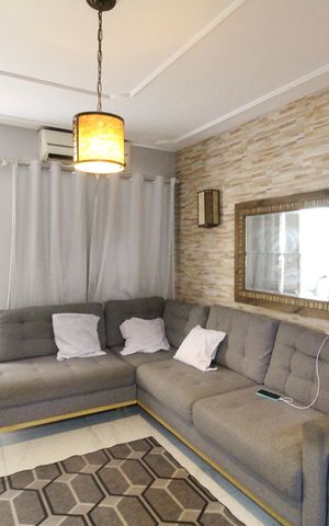 Casa de condomínio à venda com 107m², 3 quartos e 1 vagaSala