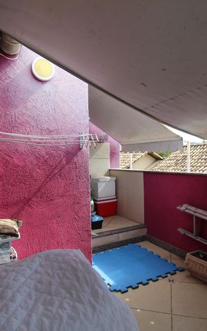 Casa de condomínio à venda com 107m², 3 quartos e 1 vagaÁrea de serviço - Terraço