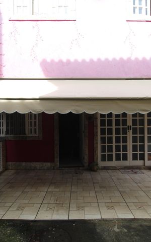 Casa de condomínio à venda com 107m², 3 quartos e 1 vagaFachada