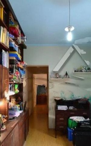 Casa à venda com 170m², 3 quartos e 2 vagas