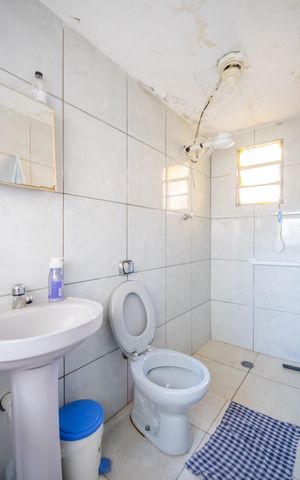 Casa à venda com 125m², 4 quartos e 1 vaga Casa à venda com 125m², 4 quartos e 1 vagaBanheiro da Suíte 1 (Casa 1)