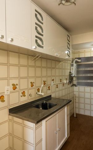Apartamento à venda com 56m², 2 quartos e 1 vaga Apartamento à venda com 56m², 2 quartos e 1 vagaCozinha