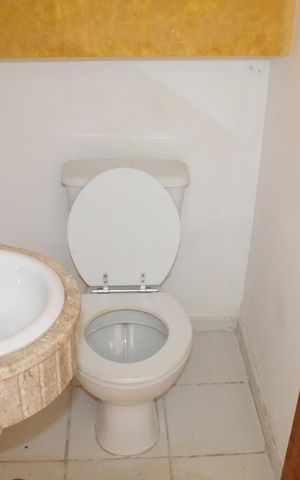 Casa de condomínio para alugar com 120m², 3 quartos e 2 vagasLavabo