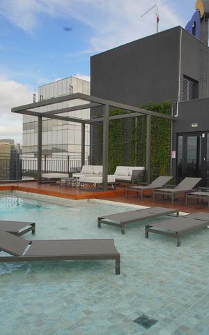 Studio à venda com 25m², 1 quarto e sem vaga Studio à venda com 25m², 1 quarto e sem vagaÁrea comum - Piscina