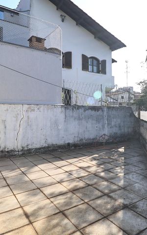 Casa à venda com 176m², 3 quartos e 3 vagasVaranda suite