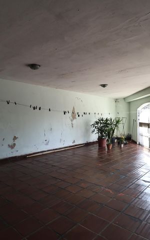 Casa à venda com 176m², 3 quartos e 3 vagasGaragem