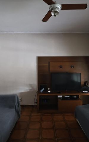 Casa à venda com 176m², 3 quartos e 3 vagasSala