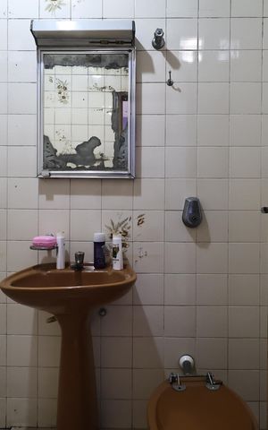 Casa à venda com 176m², 3 quartos e 3 vagasBanheiro 1