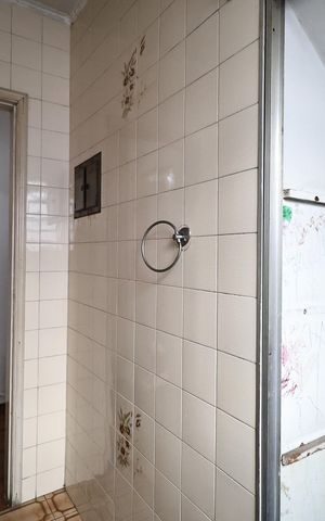 Casa à venda com 176m², 3 quartos e 3 vagasBanheiro 2