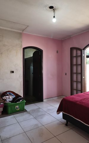 Casa à venda com 176m², 3 quartos e 3 vagasSuite