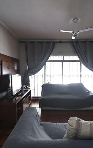 Casa à venda com 176m², 3 quartos e 3 vagasSala