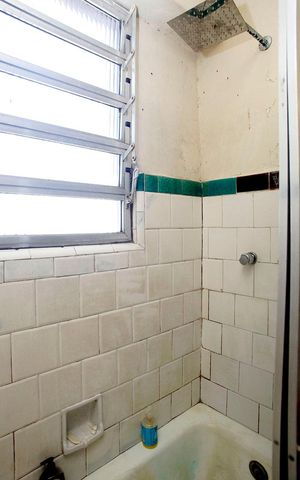 Apartamento à venda com 99m², 3 quartos e sem vagaBanheiro 1
