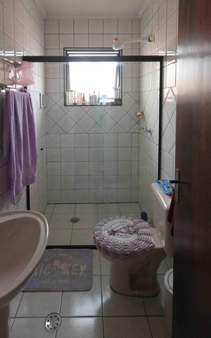 Casa à venda com 138m², 3 quartos e 2 vagas Casa à venda com 138m², 3 quartos e 2 vagasBanheiro da Suíte
