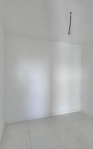 Apartamento à venda com 188m², 4 quartos e 3 vagas Apartamento à venda com 188m², 4 quartos e 3 vagasCozinha e Área de Serviço - Quarto