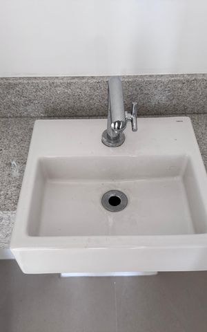 Apartamento à venda com 188m², 4 quartos e 3 vagas Apartamento à venda com 188m², 4 quartos e 3 vagasLavabo