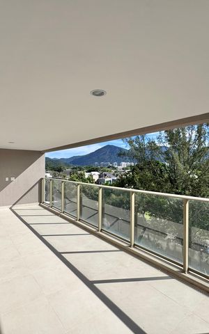 Apartamento à venda com 188m², 4 quartos e 3 vagas Apartamento à venda com 188m², 4 quartos e 3 vagasVaranda