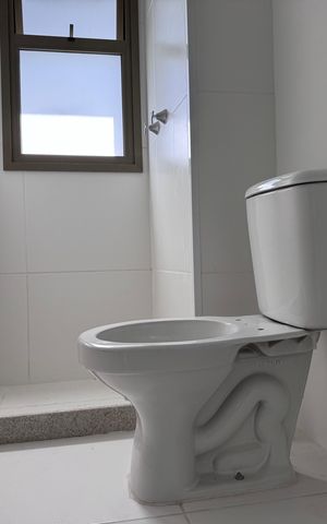 Apartamento à venda com 188m², 4 quartos e 3 vagas Apartamento à venda com 188m², 4 quartos e 3 vagasCozinha e Área de Serviço - Banheiro
