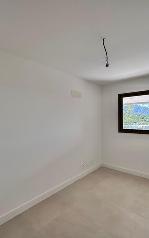 Apartamento à venda com 188m², 4 quartos e 3 vagas Apartamento à venda com 188m², 4 quartos e 3 vagasQuarto 2