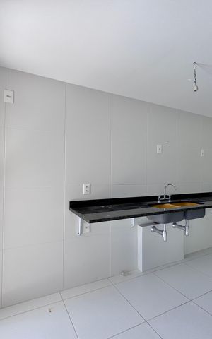 Apartamento à venda com 188m², 4 quartos e 3 vagas Apartamento à venda com 188m², 4 quartos e 3 vagasCozinha e Área de Serviço