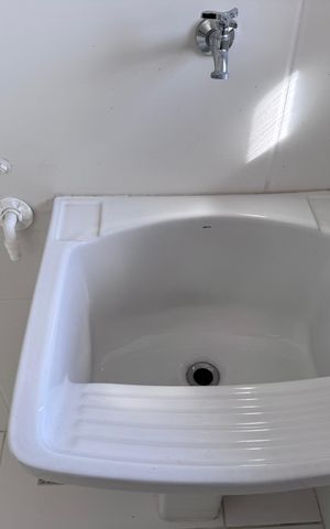 Apartamento à venda com 188m², 4 quartos e 3 vagas Apartamento à venda com 188m², 4 quartos e 3 vagasCozinha e Área de Serviço