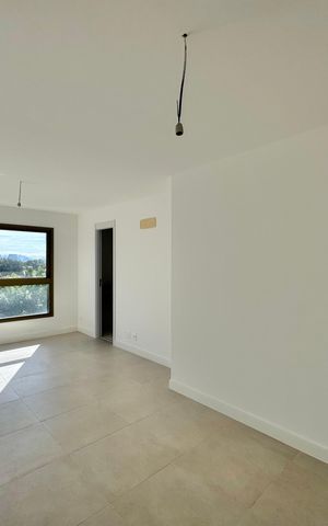 Apartamento à venda com 188m², 4 quartos e 3 vagas Apartamento à venda com 188m², 4 quartos e 3 vagasSuíte 2