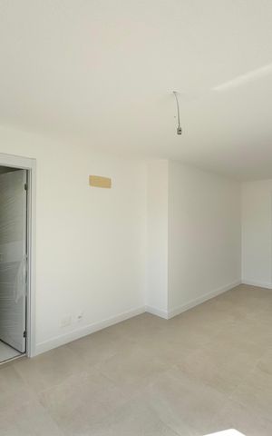 Apartamento à venda com 188m², 4 quartos e 3 vagas Apartamento à venda com 188m², 4 quartos e 3 vagasSuíte 2
