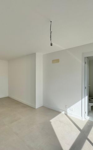 Apartamento à venda com 188m², 4 quartos e 3 vagas Apartamento à venda com 188m², 4 quartos e 3 vagasSuíte 2