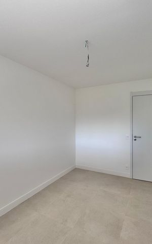 Apartamento à venda com 188m², 4 quartos e 3 vagas Apartamento à venda com 188m², 4 quartos e 3 vagasQuarto 2