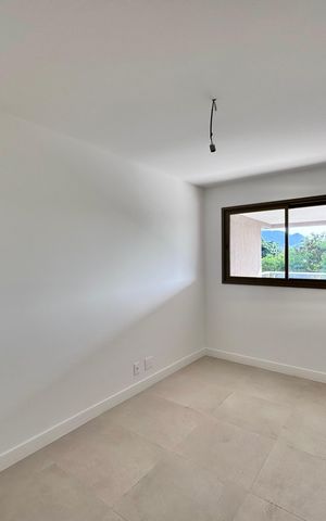 Apartamento à venda com 188m², 4 quartos e 3 vagas Apartamento à venda com 188m², 4 quartos e 3 vagasQuarto 2