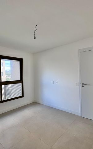 Apartamento à venda com 188m², 4 quartos e 3 vagas Apartamento à venda com 188m², 4 quartos e 3 vagasQuarto 2