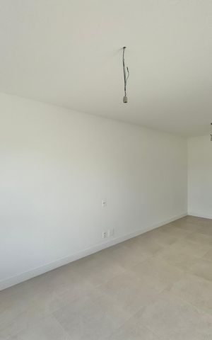 Apartamento à venda com 188m², 4 quartos e 3 vagas Apartamento à venda com 188m², 4 quartos e 3 vagasSuíte 2