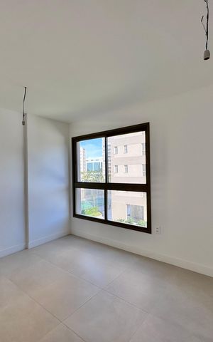 Apartamento à venda com 188m², 4 quartos e 3 vagas Apartamento à venda com 188m², 4 quartos e 3 vagasSuíte 1