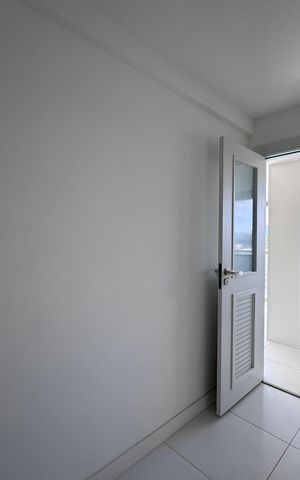 Apartamento à venda com 124m², 3 quartos e 2 vagas Apartamento à venda com 124m², 3 quartos e 2 vagasQuarto de Serviço