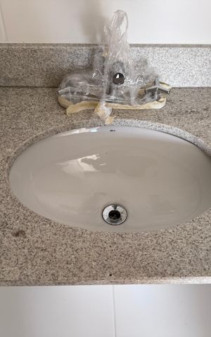 Apartamento à venda com 124m², 3 quartos e 2 vagas Apartamento à venda com 124m², 3 quartos e 2 vagasBanheiro da Suíte